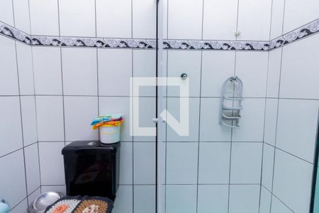 Casa à venda com 600m², 5 quartos e 2 vagasCasa 1: Banheiro 2