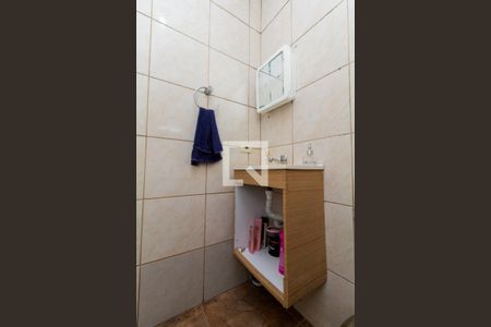 Casa à venda com 600m², 5 quartos e 2 vagasCasa 2: Banheiro