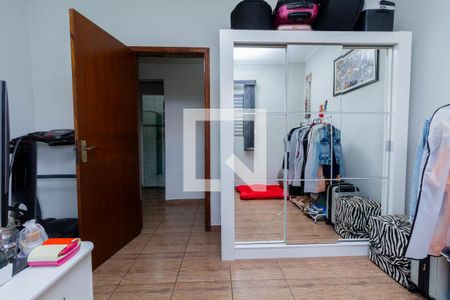 Casa à venda com 600m², 5 quartos e 2 vagasCasa 1: Quarto 2