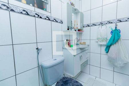 Casa à venda com 600m², 5 quartos e 2 vagasCasa 1: Banheiro da suíte 1