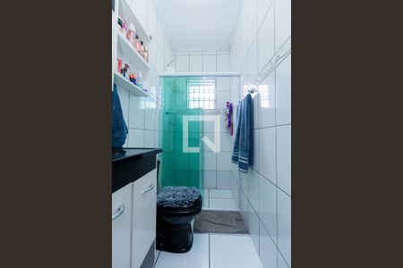 Casa à venda com 600m², 5 quartos e 2 vagasCasa 1: Banheiro da suíte 3