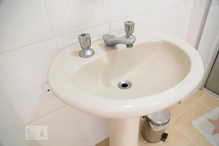 Apartamento à venda com 85m², 3 quartos e 2 vagasBanheiro 2