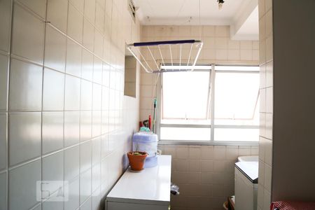 Apartamento à venda com 85m², 3 quartos e 2 vagasLavanderia