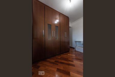 Apartamento à venda com 128m², 3 quartos e 2 vagas Apartamento à venda com 128m², 3 quartos e 2 vagasQuarto 1