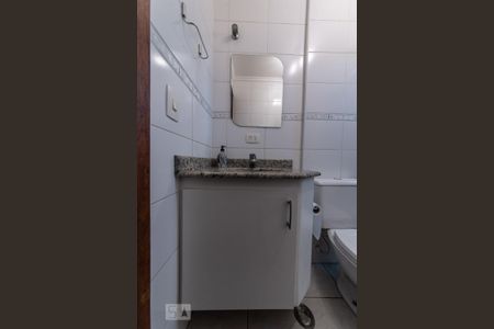 Apartamento à venda com 128m², 3 quartos e 2 vagas Apartamento à venda com 128m², 3 quartos e 2 vagasBanheiro Social