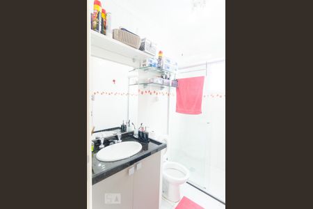 Casa de condomínio para alugar com 200m², 3 quartos e 3 vagasBanheiro Suíte