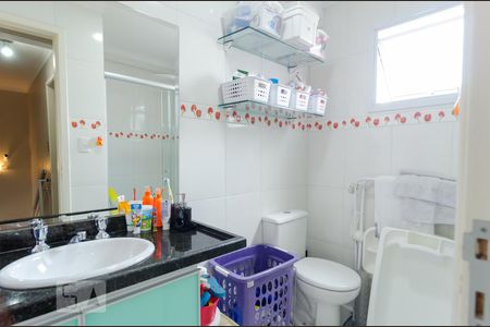 Casa de condomínio para alugar com 200m², 3 quartos e 3 vagasBanheiro