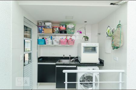 Casa de condomínio para alugar com 200m², 3 quartos e 3 vagasÁrea de Serviço
