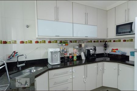 Casa de condomínio para alugar com 200m², 3 quartos e 3 vagasCozinha