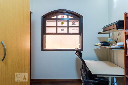 Casa à venda com 240m², 3 quartos e 2 vagasSuíte 3