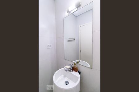 Casa para alugar com 170m², 3 quartos e sem vaga Casa para alugar com 170m², 3 quartos e sem vaga
Banheiro de serviço