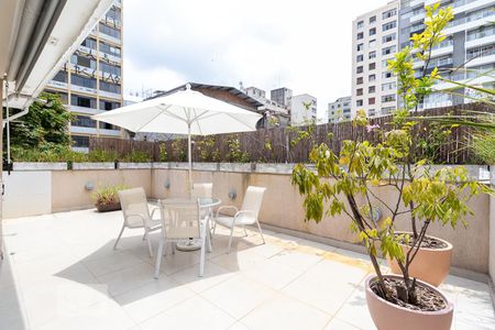 Casa para alugar com 170m², 3 quartos e sem vaga Casa para alugar com 170m², 3 quartos e sem vagaTerraço