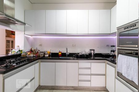 Casa para alugar com 170m², 3 quartos e sem vaga Casa para alugar com 170m², 3 quartos e sem vagaCozinha