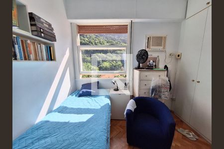 Quarto 1  de apartamento para alugar com 3 quartos, 84m² em Humaitá, Rio de Janeiro