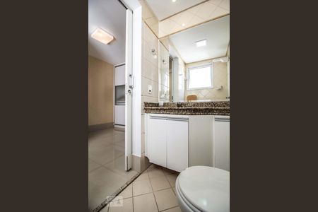 Suíte 1 - Banheiro de apartamento para alugar com 3 quartos, 117m² em Setor Bueno, Goiânia