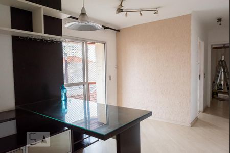 Sala de apartamento para alugar com 2 quartos, 51m² em Vila Bertioga, São Paulo