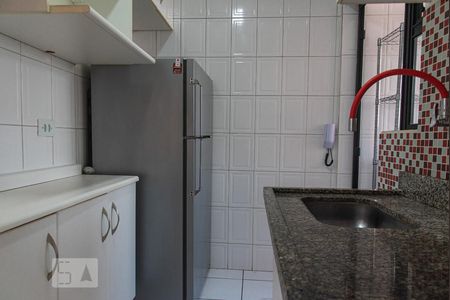 Apartamento para alugar com 55m², 2 quartos e 2 vagasCozinha