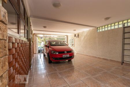 Casa à venda com 500m², 4 quartos e 7 vagas Casa à venda com 500m², 4 quartos e 7 vagasGaragem