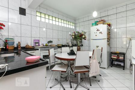 Casa à venda com 500m², 4 quartos e 7 vagas Casa à venda com 500m², 4 quartos e 7 vagasCozinha 1