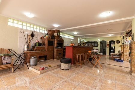 Casa à venda com 500m², 4 quartos e 7 vagas Casa à venda com 500m², 4 quartos e 7 vagasChurrasqueira