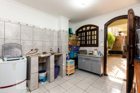 Casa à venda com 500m², 4 quartos e 7 vagas Casa à venda com 500m², 4 quartos e 7 vagasÁrea de serviço