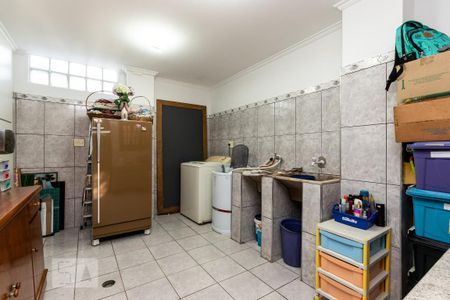 Casa à venda com 500m², 4 quartos e 7 vagas Casa à venda com 500m², 4 quartos e 7 vagasÁrea de serviço