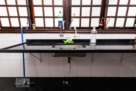 Casa à venda com 500m², 4 quartos e 7 vagas Casa à venda com 500m², 4 quartos e 7 vagasCozinha 2
