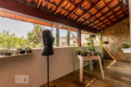 Casa à venda com 500m², 4 quartos e 7 vagas Casa à venda com 500m², 4 quartos e 7 vagasCorredor superior