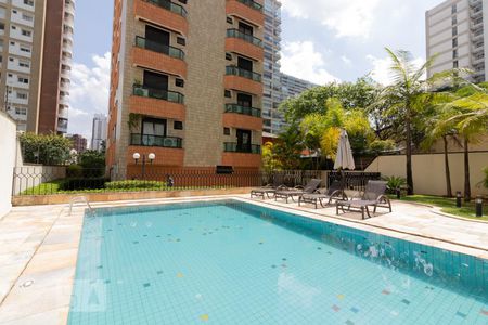 Apartamento à venda com 34m², 1 quarto e 1 vagaÁrea comum - Piscina