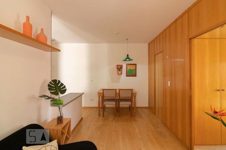 Sala de apartamento à venda com 1 quarto, 34m² em Vila Nova Conceição, São Paulo