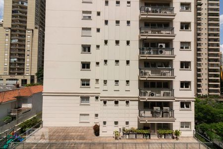 Vista sala de apartamento à venda com 1 quarto, 34m² em Vila Nova Conceição, São Paulo