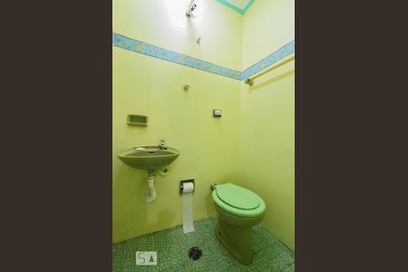 Casa à venda com 150m², 3 quartos e 2 vagasCasa 2 - Lavabo