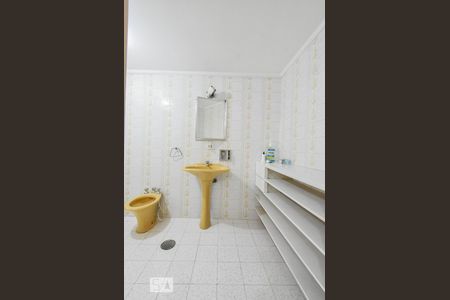 Casa à venda com 150m², 3 quartos e 2 vagasCasa 2 - Banheiro