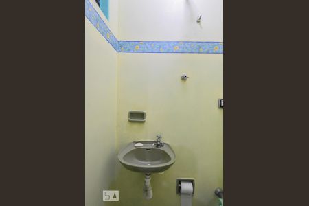 Casa à venda com 150m², 3 quartos e 2 vagasCasa 2 - Lavabo