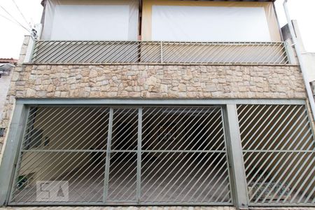 Casa à venda com 183m², 4 quartos e 3 vagasFachada