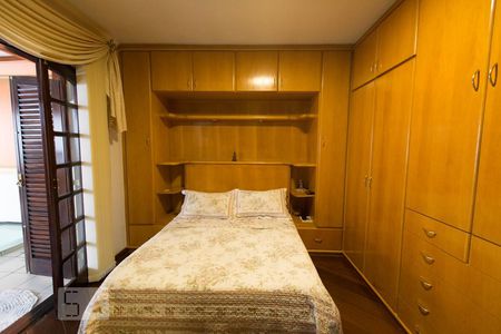 Casa à venda com 183m², 4 quartos e 3 vagasSuíte