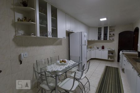 Casa à venda com 183m², 4 quartos e 3 vagasCozinha