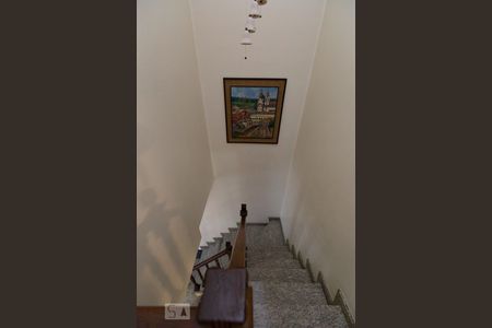 Escada de casa à venda com 4 quartos, 183m² em Vila Regente Feijó, São Paulo