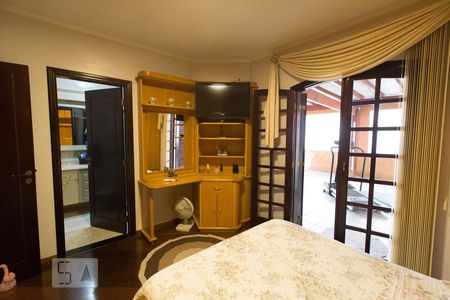 Casa à venda com 183m², 4 quartos e 3 vagasSuíte