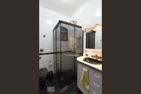 Casa à venda com 183m², 4 quartos e 3 vagasBanheiro 2