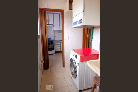 Apartamento à venda com 73m², 3 quartos e 2 vagas Apartamento à venda com 73m², 3 quartos e 2 vagasLavanderia