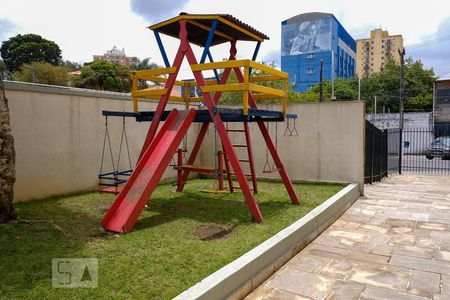 Apartamento à venda com 73m², 3 quartos e 2 vagas Apartamento à venda com 73m², 3 quartos e 2 vagasÁrea Comum - Playground