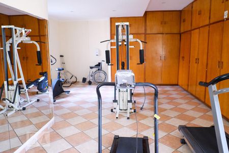 Apartamento à venda com 73m², 3 quartos e 2 vagas Apartamento à venda com 73m², 3 quartos e 2 vagasÁrea comum - Academia