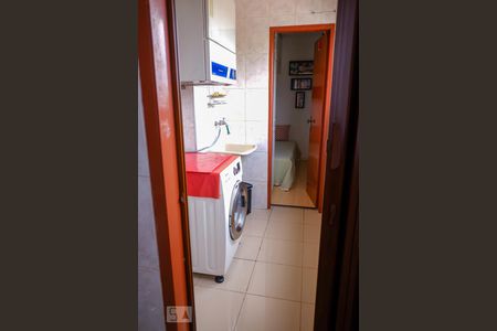 Apartamento à venda com 73m², 3 quartos e 2 vagas Apartamento à venda com 73m², 3 quartos e 2 vagasLavanderia