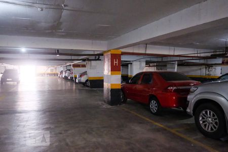 Apartamento à venda com 73m², 3 quartos e 2 vagas Apartamento à venda com 73m², 3 quartos e 2 vagasGaragem