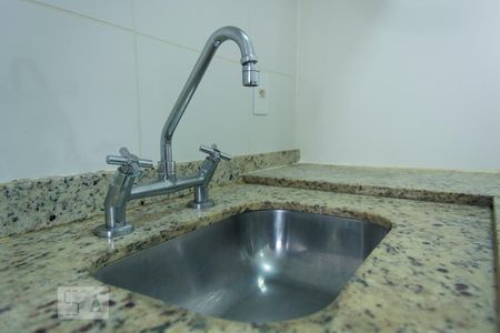 Apartamento para alugar com 90m², 3 quartos e 2 vagas Apartamento para alugar com 90m², 3 quartos e 2 vagasTorneira da cozinha