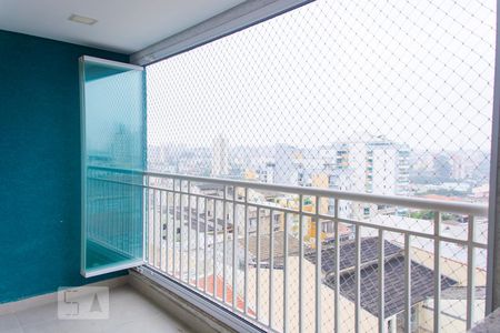 Detalhes da varanda de apartamento para alugar com 3 quartos, 90m² em Parque das Nações, Santo André
