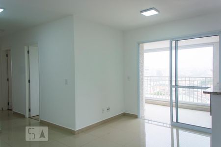 Sala de apartamento para alugar com 3 quartos, 90m² em Parque das Nações, Santo André