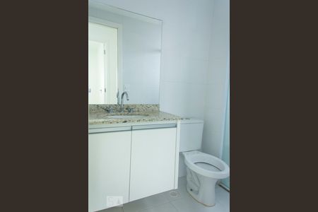 Apartamento para alugar com 90m², 3 quartos e 2 vagas Apartamento para alugar com 90m², 3 quartos e 2 vagasBanheiro