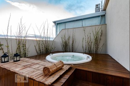 Apartamento à venda com 100m², 2 quartos e 1 vagaOfurô